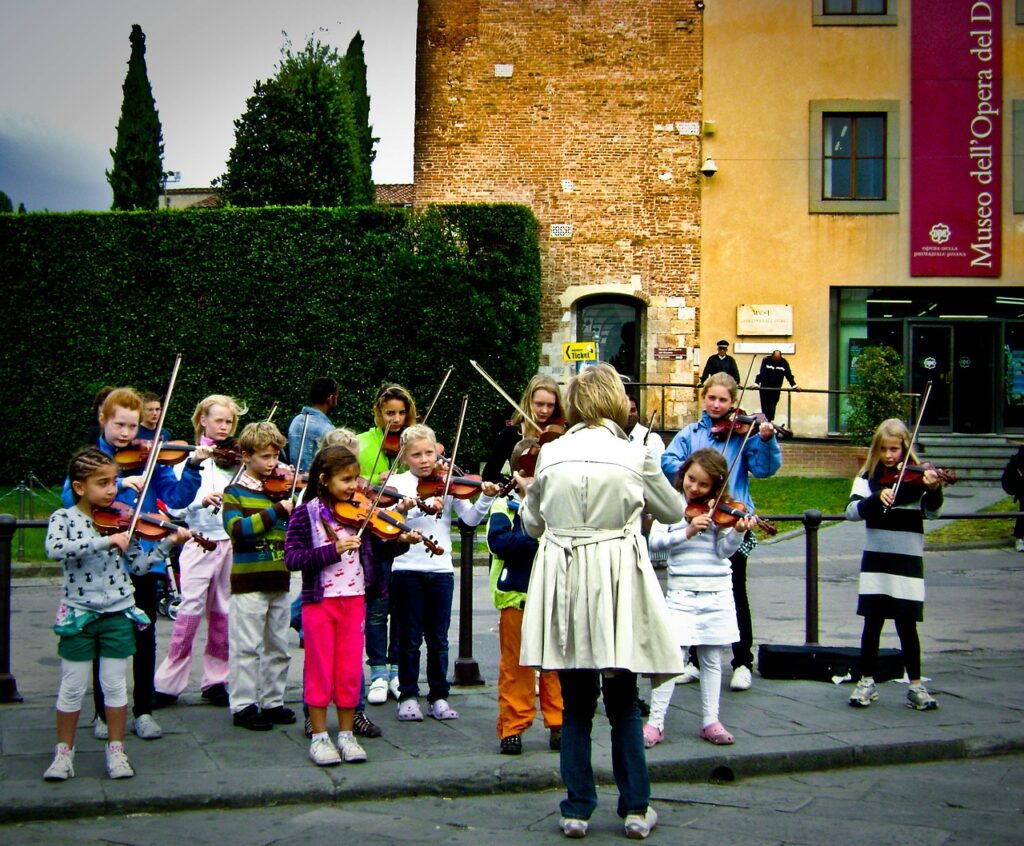 kids, fiddle, street-2685070.jpg